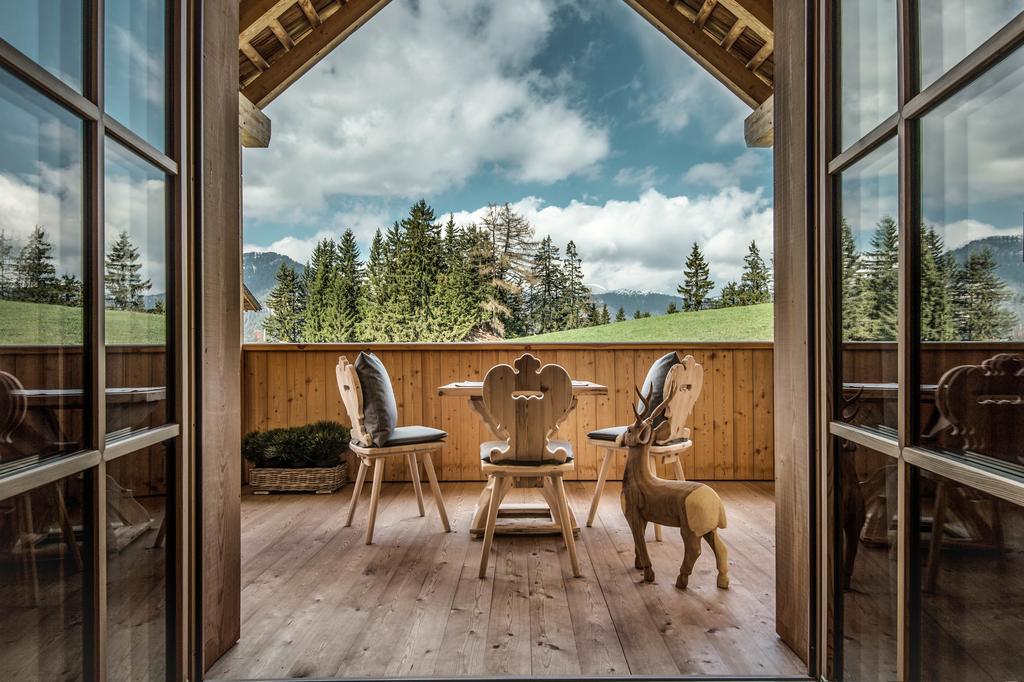 Mountain Chalet Pia 拉瓦莱 外观 照片