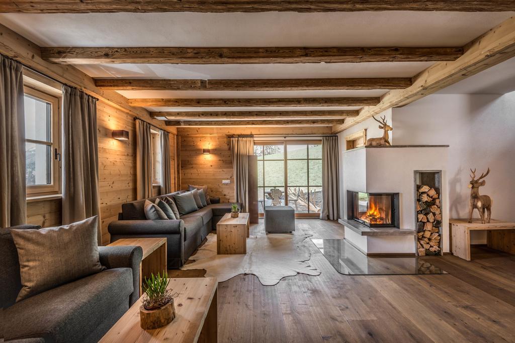 Mountain Chalet Pia 拉瓦莱 外观 照片