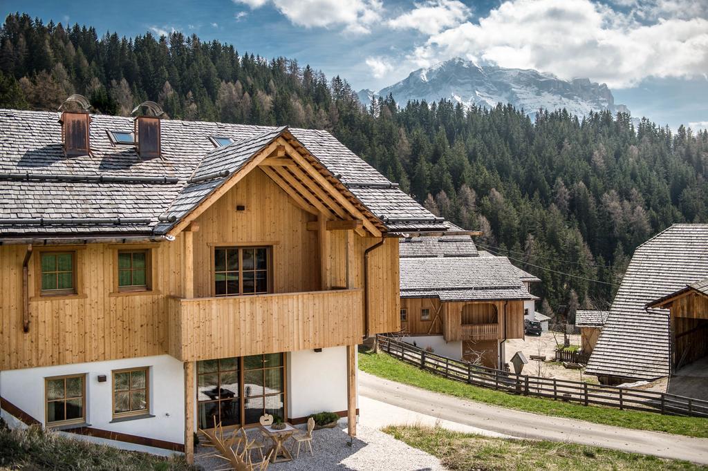 Mountain Chalet Pia 拉瓦莱 外观 照片